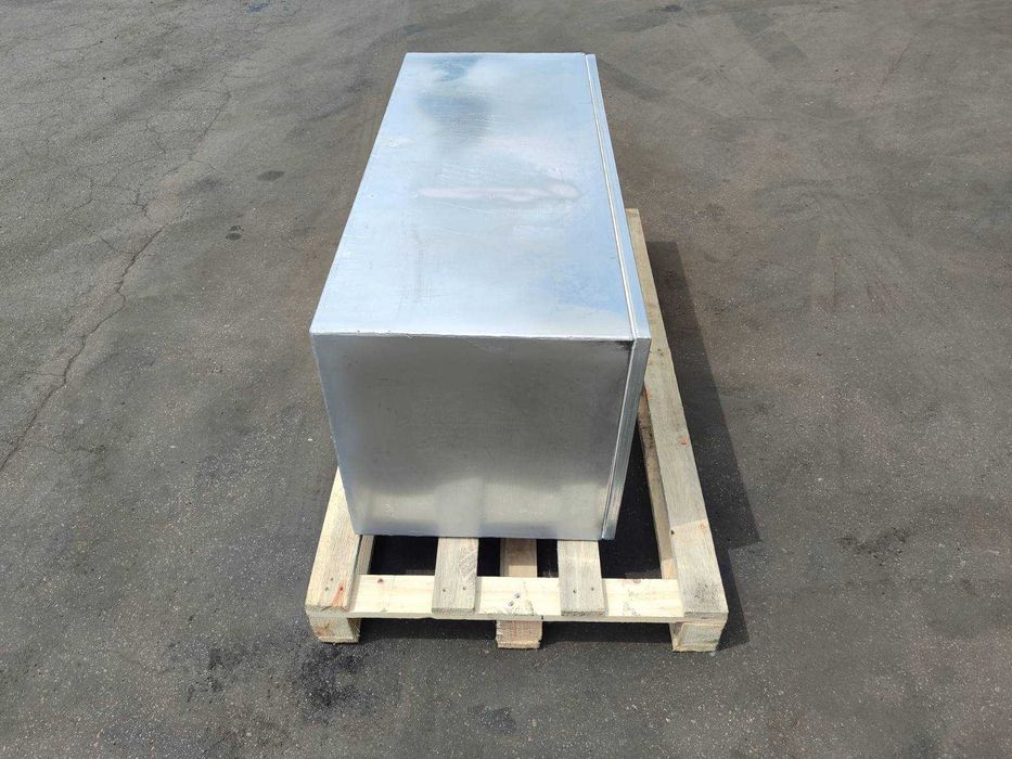 Інструментальні ящики для вантажівок, тягача, спецтехніки в наявності