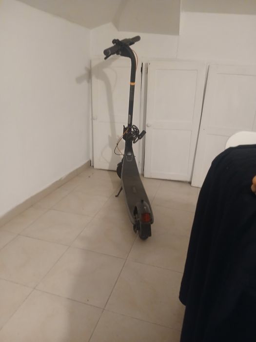 Trotinete com pouco uso