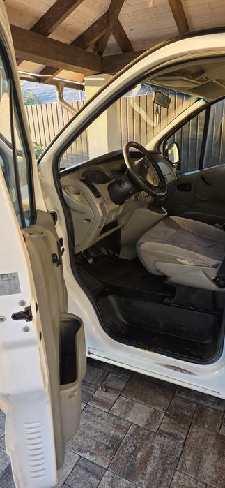 Renault trafic  груз-пасс