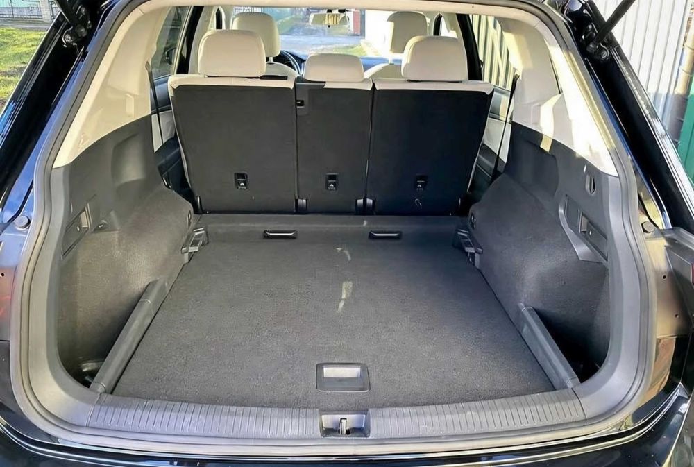 Volkswagen Tiguan SE 2019