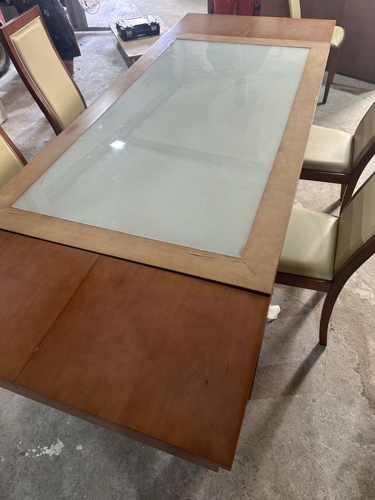 Mesa de sala extensível, mais seis cadeiras