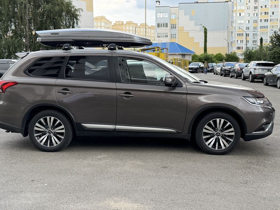 Б/у автобокс Thule Dynamic M tytan
