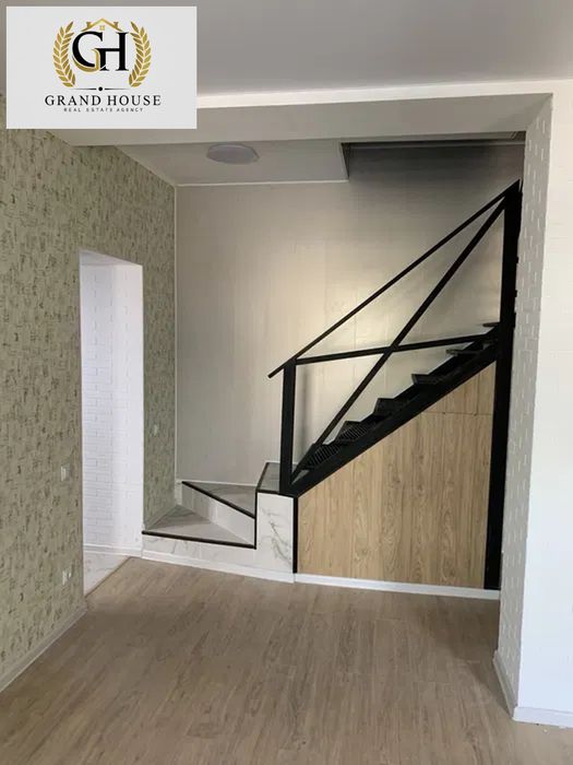Продам таунхаус 85 м² з новим ремонтом.