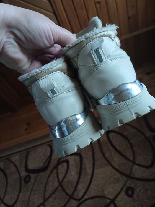 Демі кросівки для дівчинки