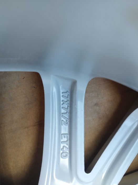 ZIMOWE koła komplet 225/45R17 Czujniki oryginalne TOYOTA Corolla e21, Auris, Verso
