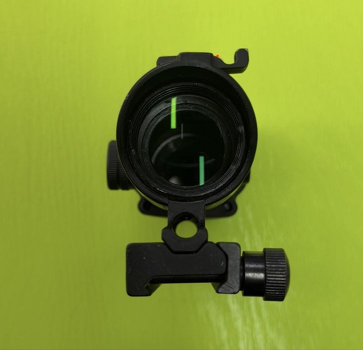 Приціл  Trijicon ACOG 4x32