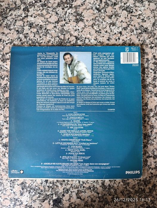 Vários discos de vinil de 33 tours