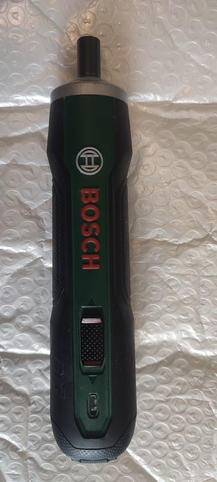 Акамуляторна викрутка  BOSCH  GO