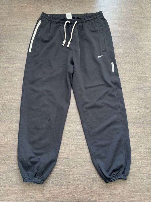 Чоловічі штани Nike Dri-FIT Standard Issue — чорні, розмір L