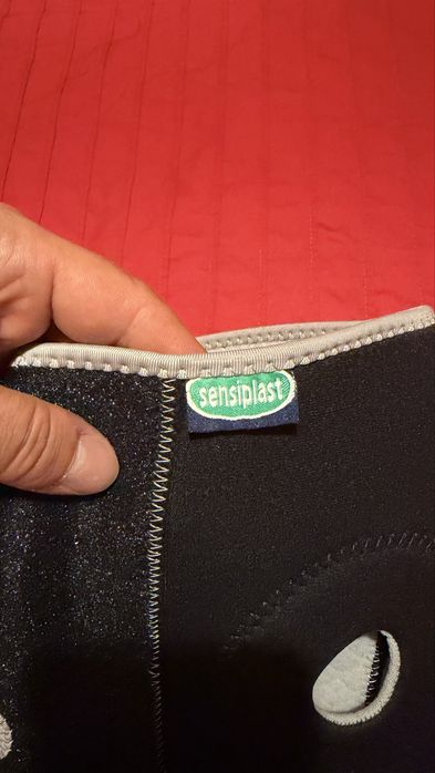 Opaska na staw kolanowy marki Sensiplast