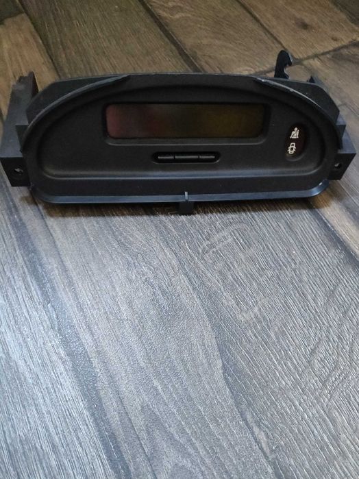 Vário material Clio 2 fase 1