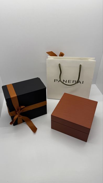 Фірмова коробка під годинник Panerai.Панераі.Нова.