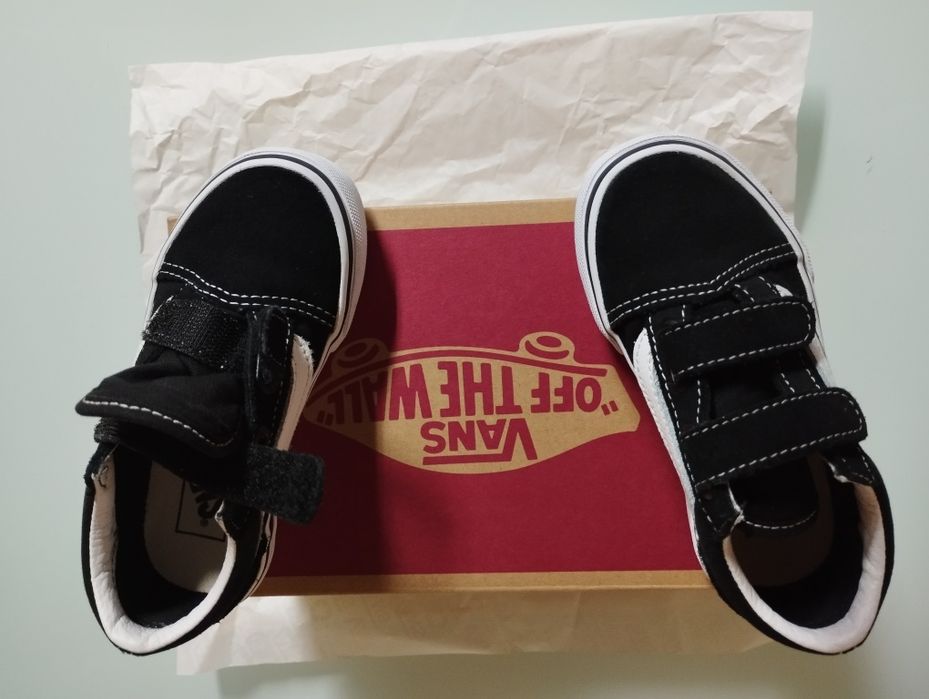 Tênis Vans N.27 NOVOS