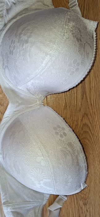 Biustonosz biały rozmiar 85F