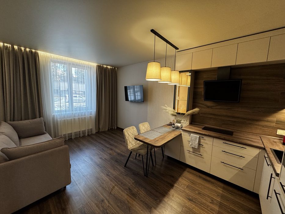 Подобова оренда апартаментів ЖК Вікінг Парк Зелена/Пимоненка/Пасічна