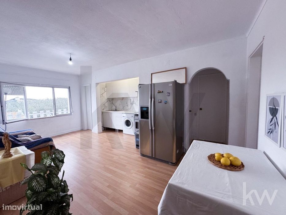 Apartamento T4 | Vista para a serra de Sintra