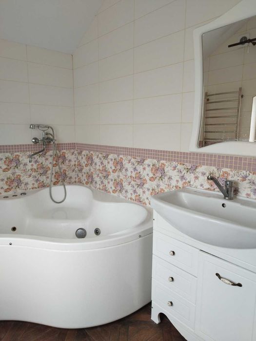 Будинок, Буча, вул. Виноградна