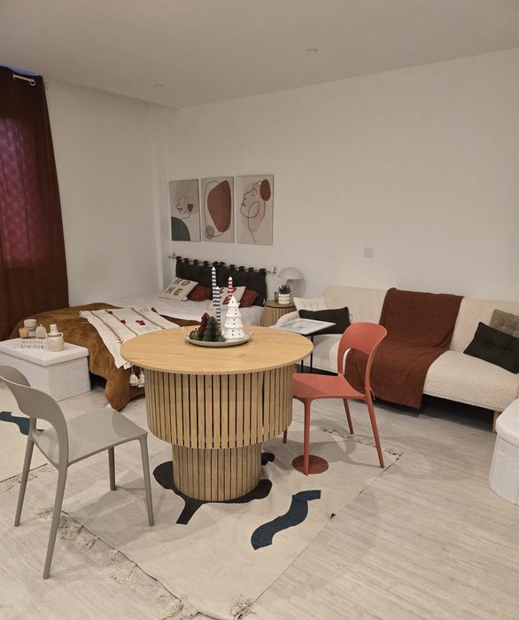 Vendo T0  matosinhos sul equipado e mobilado  a 500 m da praia frente