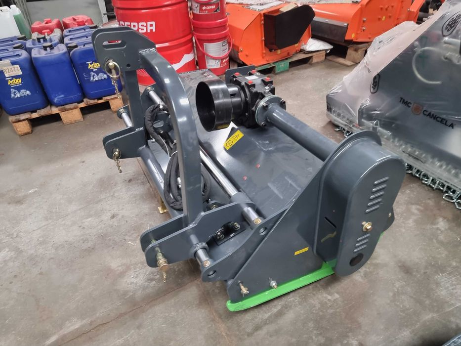 Triturador de martelos Descentravel hidraulico 1.35 - Novo