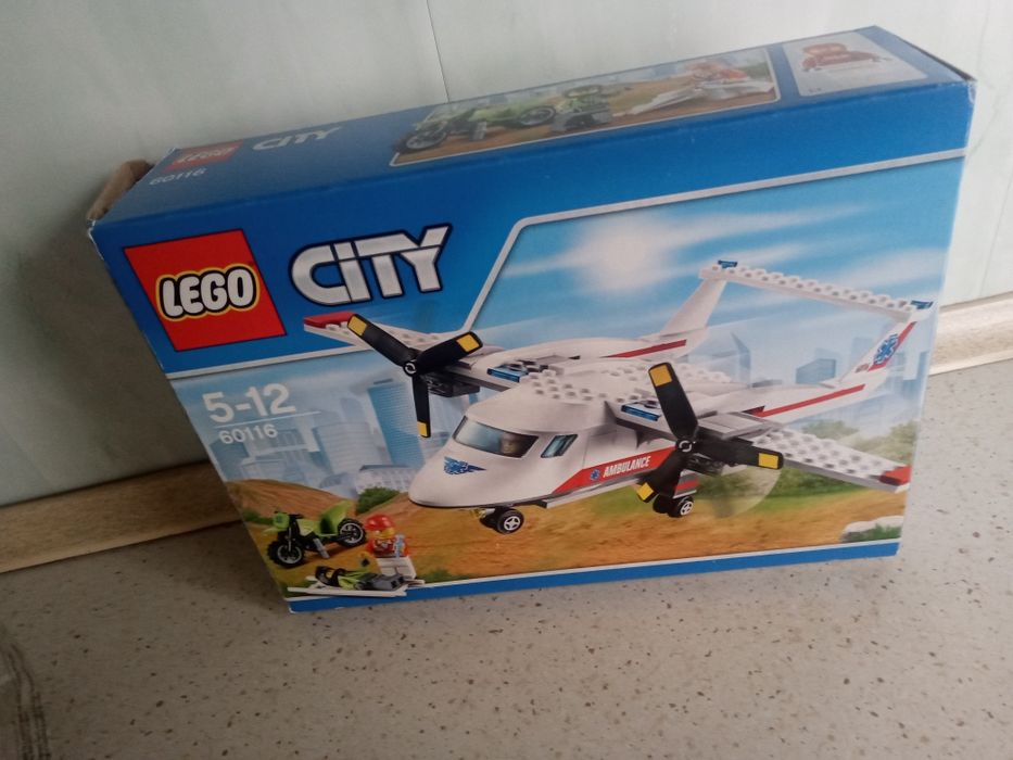 Klocki lego city 60116 samolot