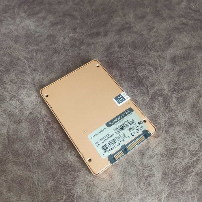 SSD TEAMGROUP L5 3D Lite 240GB SATA III (CrystalDiskInfo 92%)