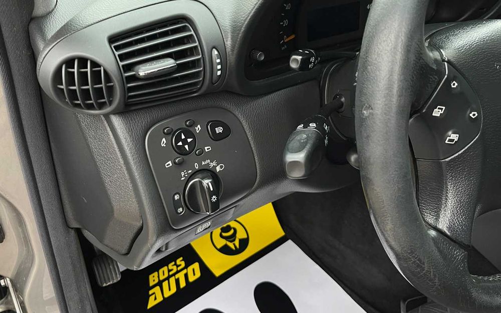 Mercedes-Benz C 200 2003