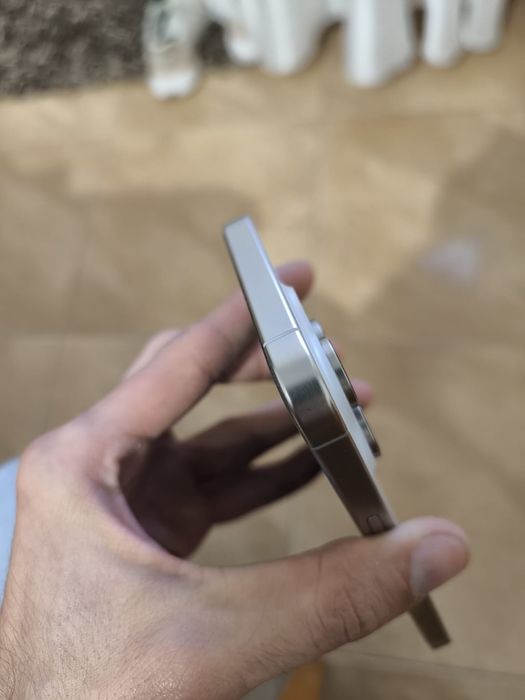 iPhone 15 Pro Max Branco 256GB