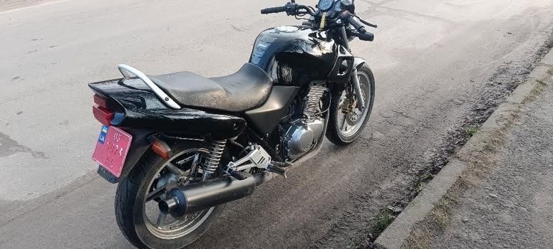 Хонда сб 500 2002 рік