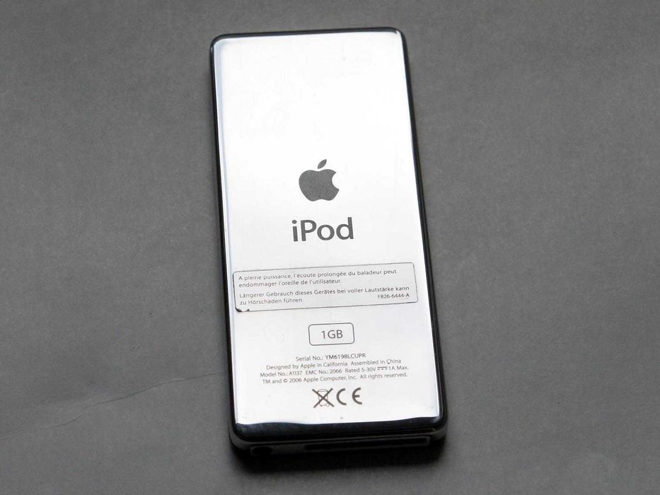 Apple Ipod nano 1 Black A1137 1GB музичний плеєр