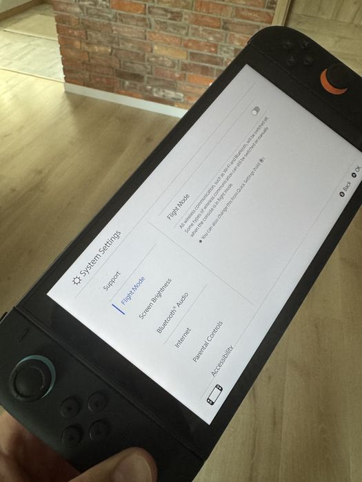Nintendo Switch 2 + gra + Switch 2 Pro Controller