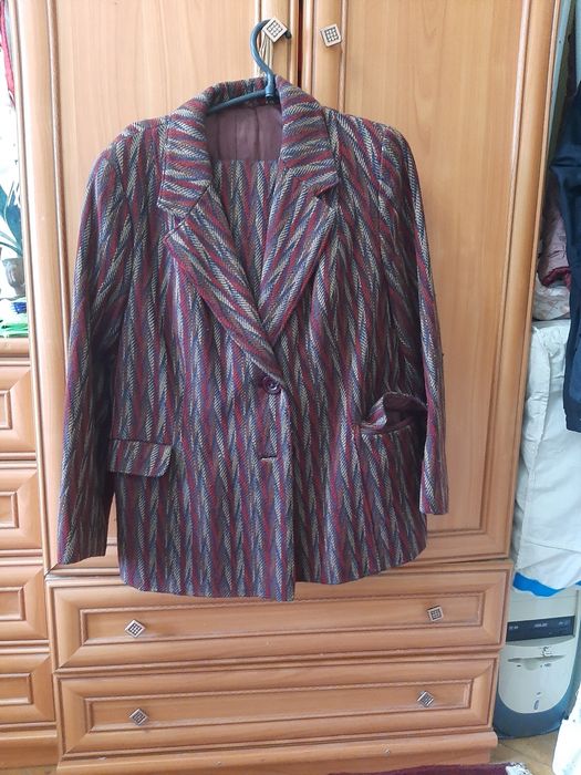 Жіночий костюм ретро