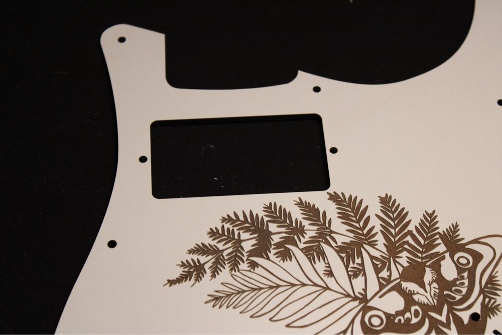 Pickguard em madeira -  Dual Humbucker para Stratocaster - Ellie TLOU2