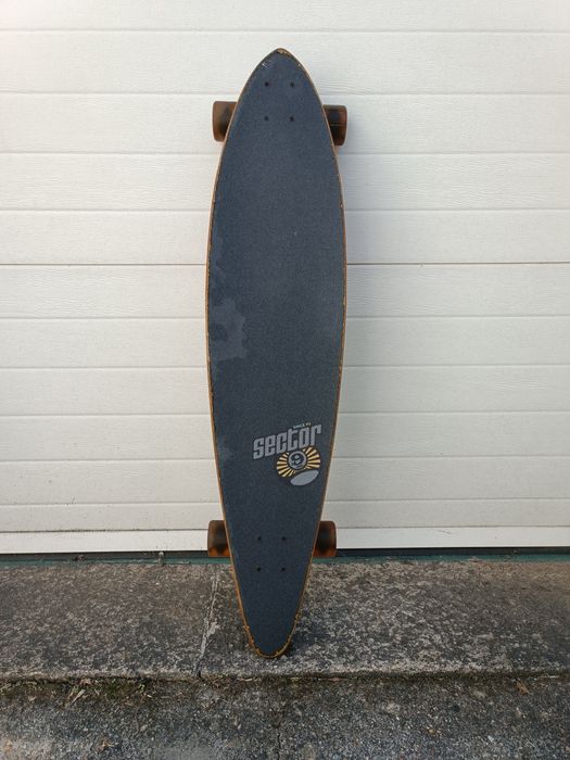 Skate SECTOR 9 rodas Gullwing