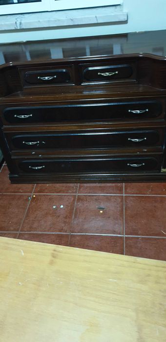 vendo cómeda usada em bom estado entrega no local Comenda Casével