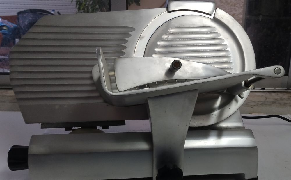 Máquina de cortar fiambre