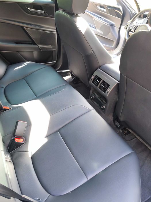 Jaguar XE 2.0 240 KM | Automat | Szyberdach | Zadbany