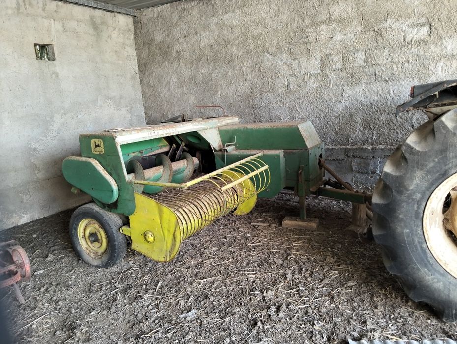 Enfardadeira John Deere 332