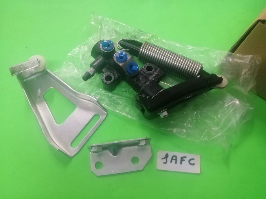 Repartidor Compensador travões Mitsubishi Pajero V24 V44 MB668328