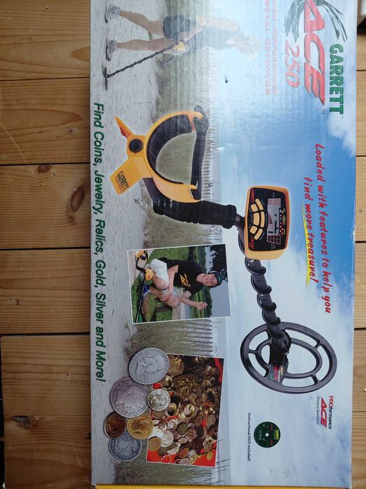 Wykrywacz metali ACE Garrett 250