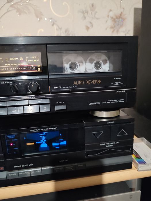 Кассетная дека fisher CR-W915.