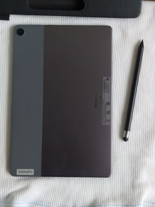 Lenovo Tab m10(3RD gen) 4/64 WiFi-LTE в дуже хорошому стані.
