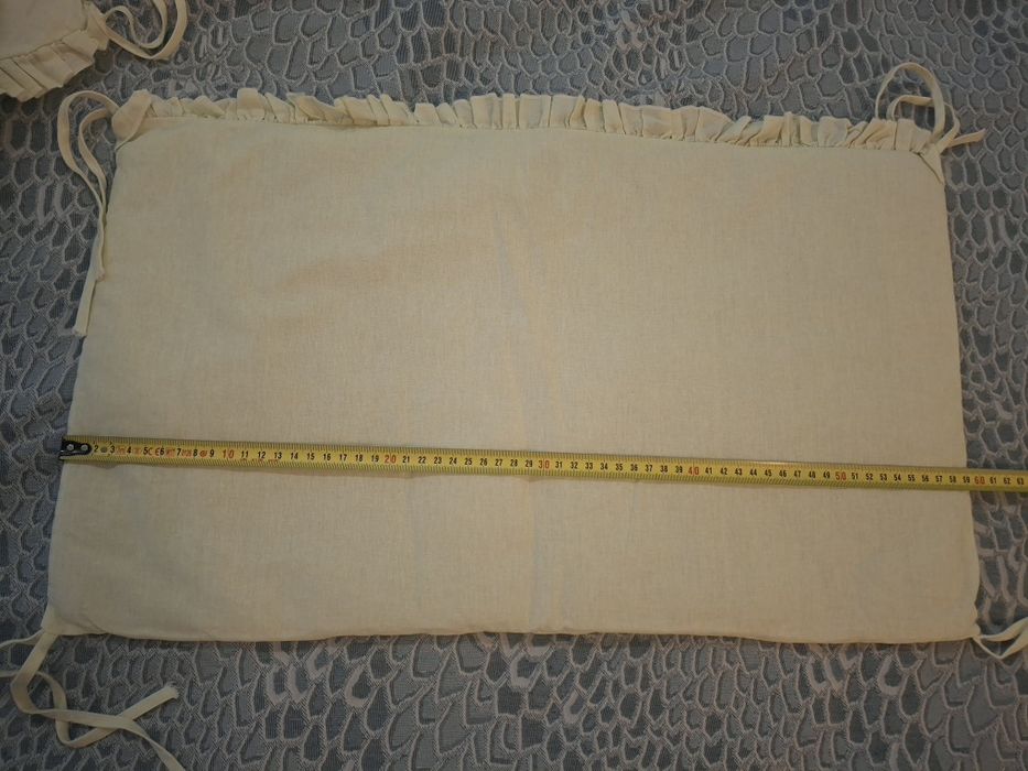 Продам бортики в дитяче ліжко.