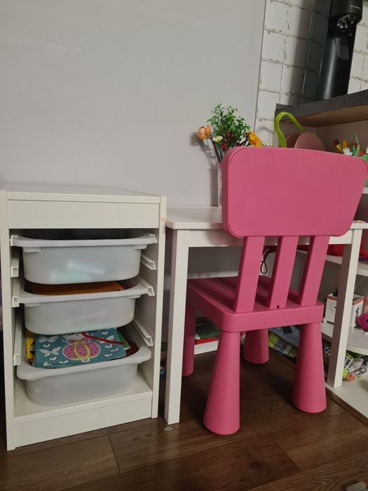 Ikea Regał trofast+ stolik dziecięcy  kritter +mammut krzesełko+
