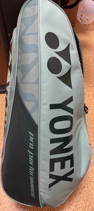 Продаю сумку для ракеток Yonex Bag 92429 Pro Tournament (9 ракеток)