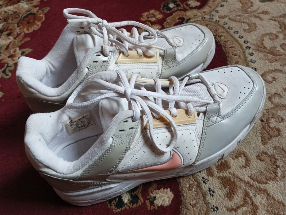 Buty NIKE rozmiar 42
