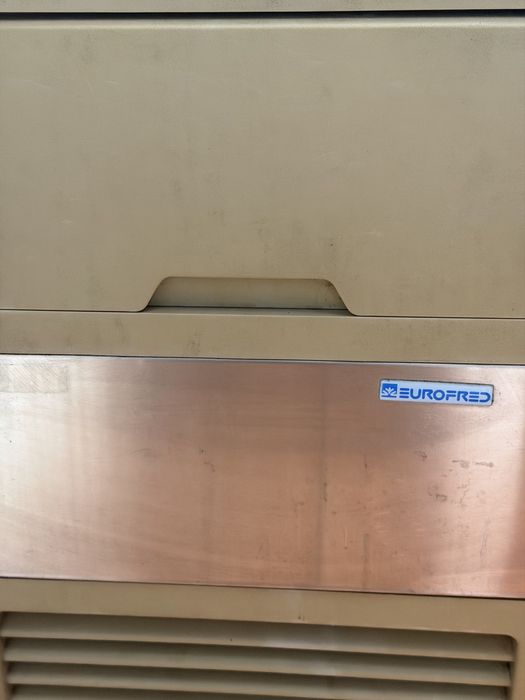 Máquina de Gelo Profissional EUROFRED