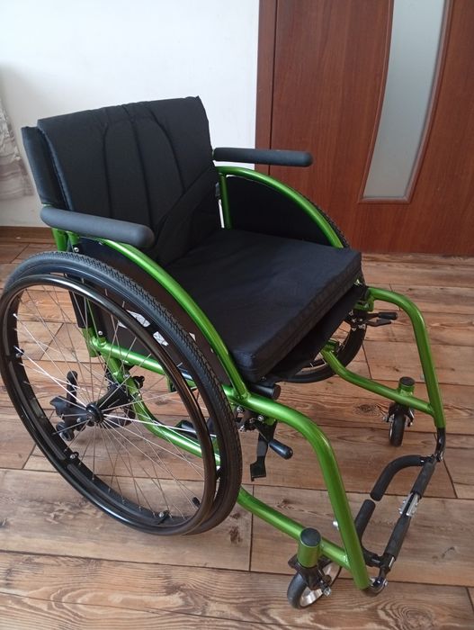 Крісло колісне активне нове
