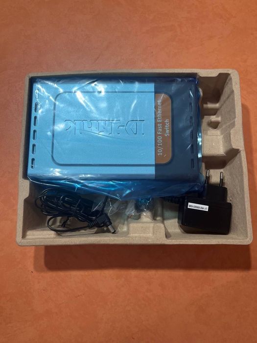 Коммутатор неуправляемый D-Link DES-1008D б/у