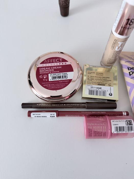 Zestaw 9 kosmetyków do makijażu eveline nyx affect catrice essence