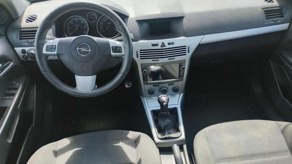Opel Astra Bonito